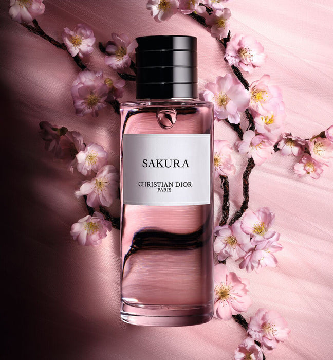 عطر كريستيان ديور ساكورا 125 مل أو دي بارفان للجنسين